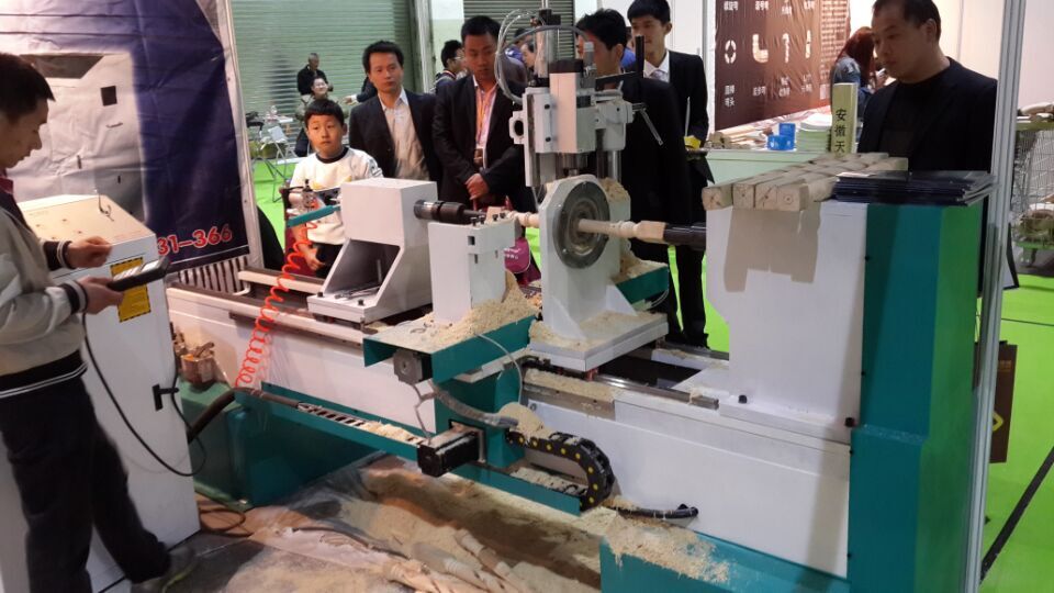 展會-數(shù)控木工車床