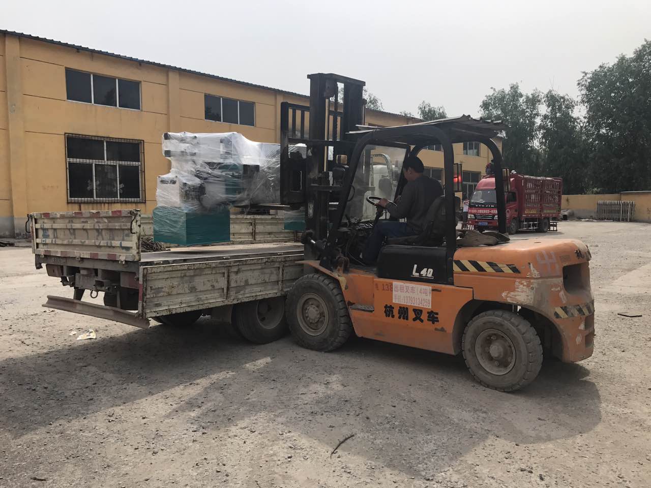 數控木工車床發貨 數控木工車床發貨